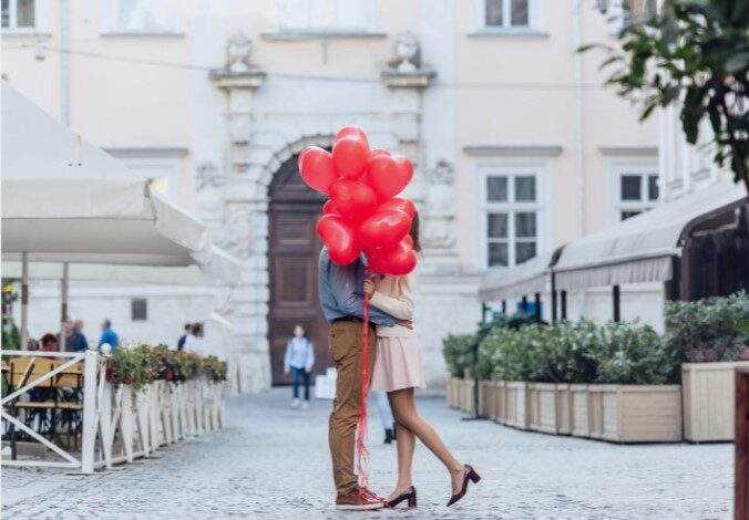 7 Emotions You Experience Before You Truly Fall in Love